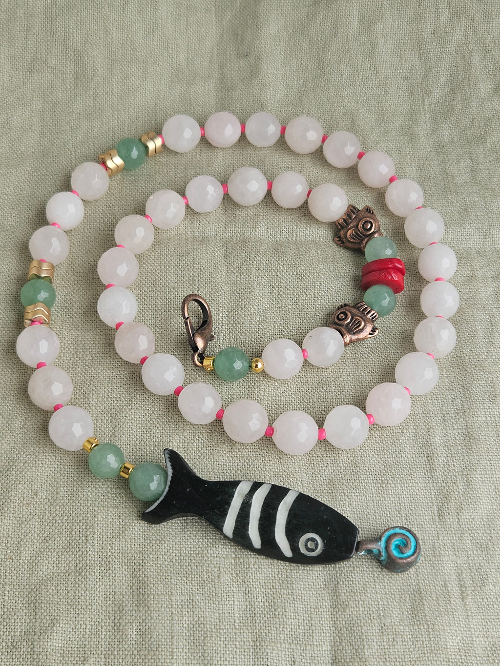 Cuart roz, aventurin, coral si cupru