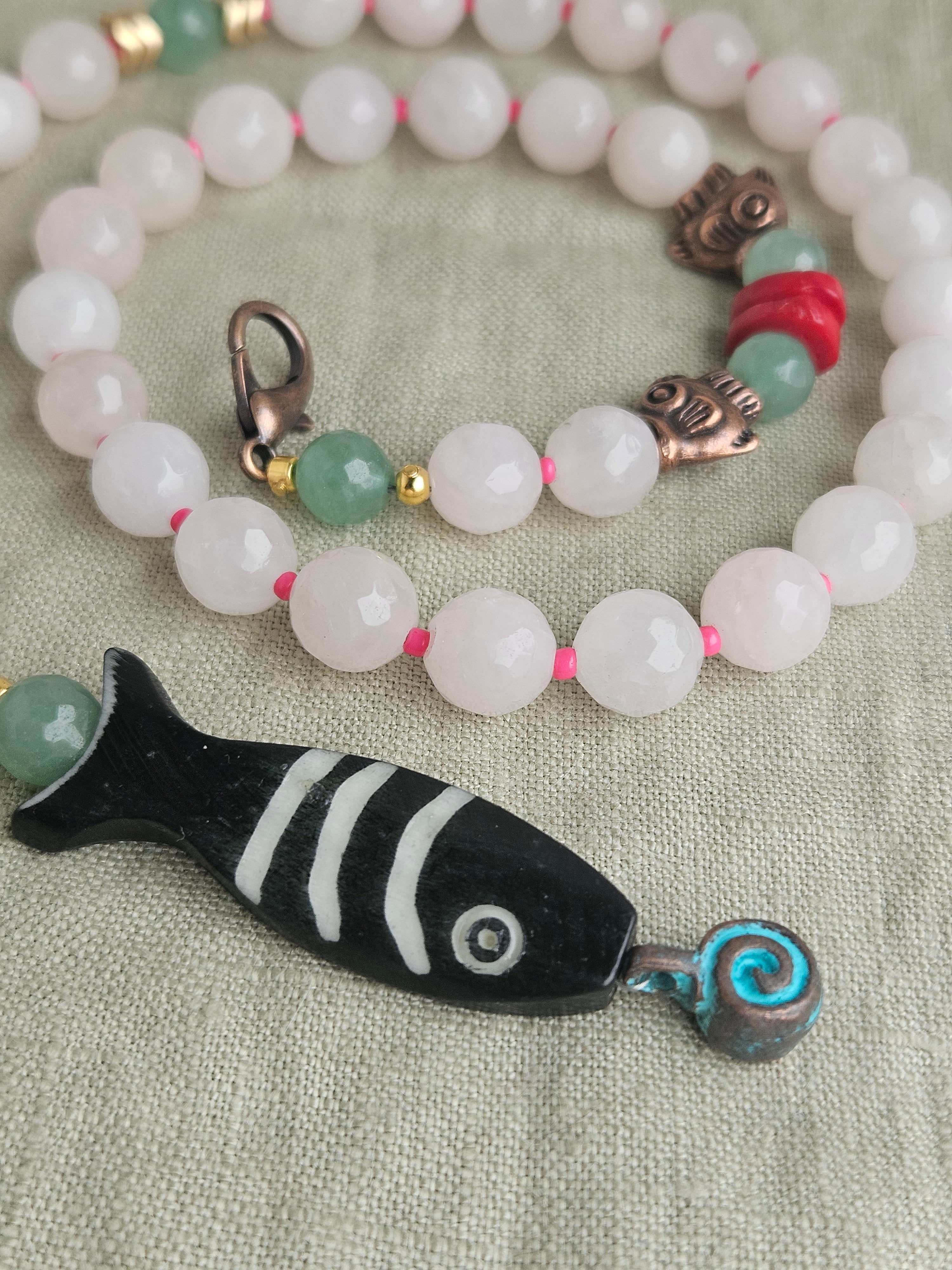 Cuart roz, aventurin, coral si cupru