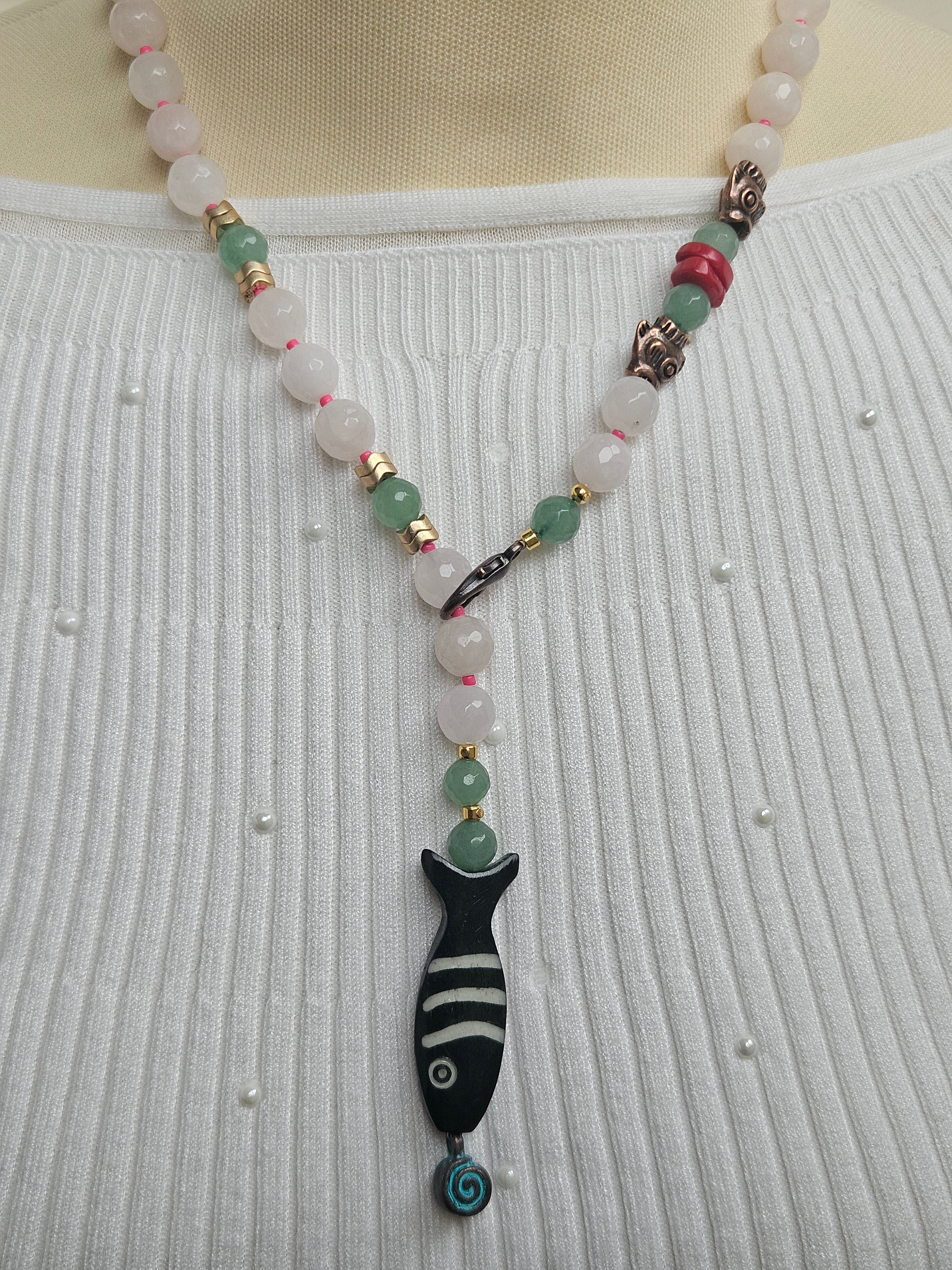 Cuart roz, aventurin, coral si cupru