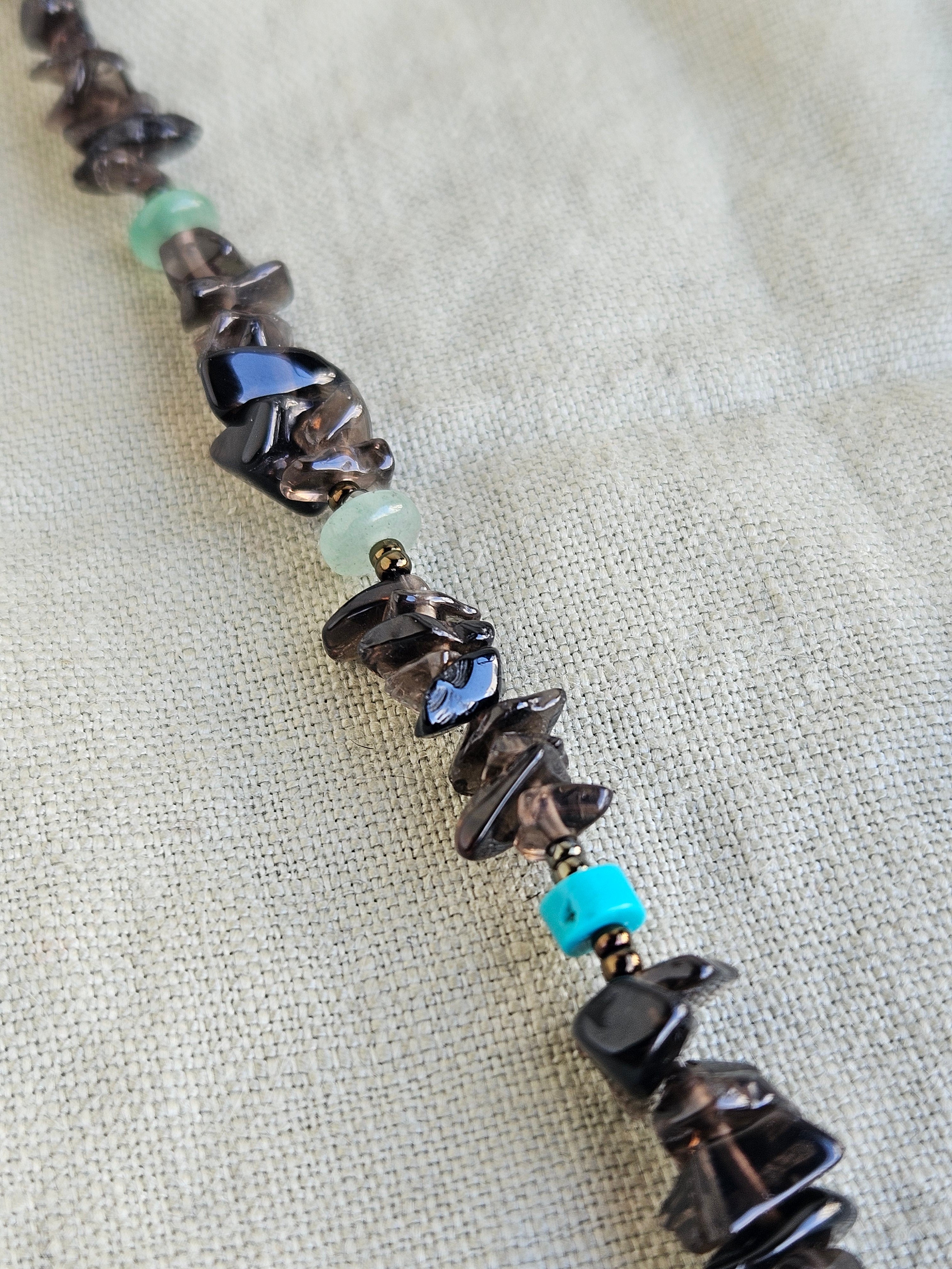 Quart fumuriu, margele Myiuki , lava, aventurin si sticla Krobo