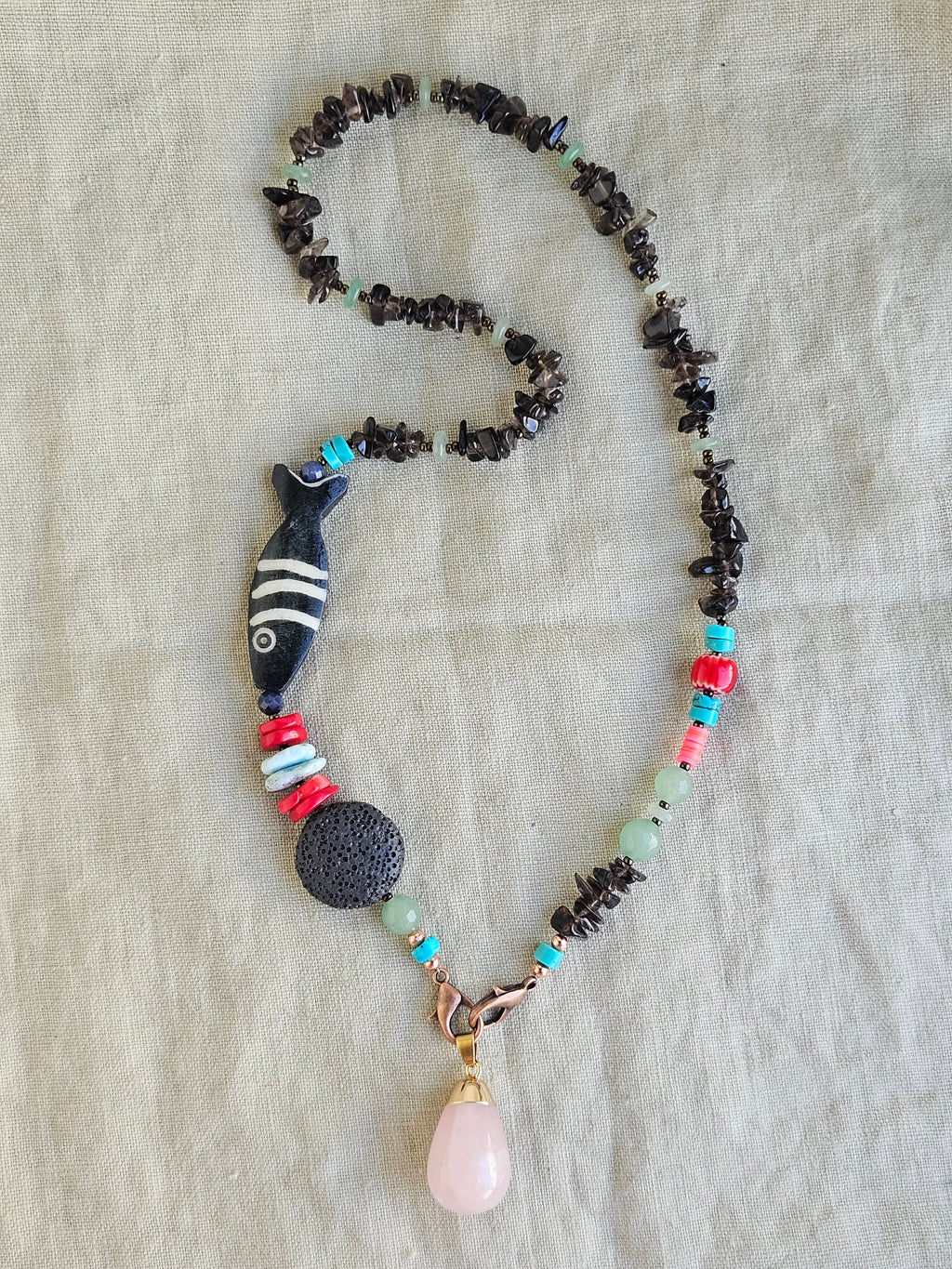 Quart fumuriu, margele Myiuki , lava, larimar,coral si os