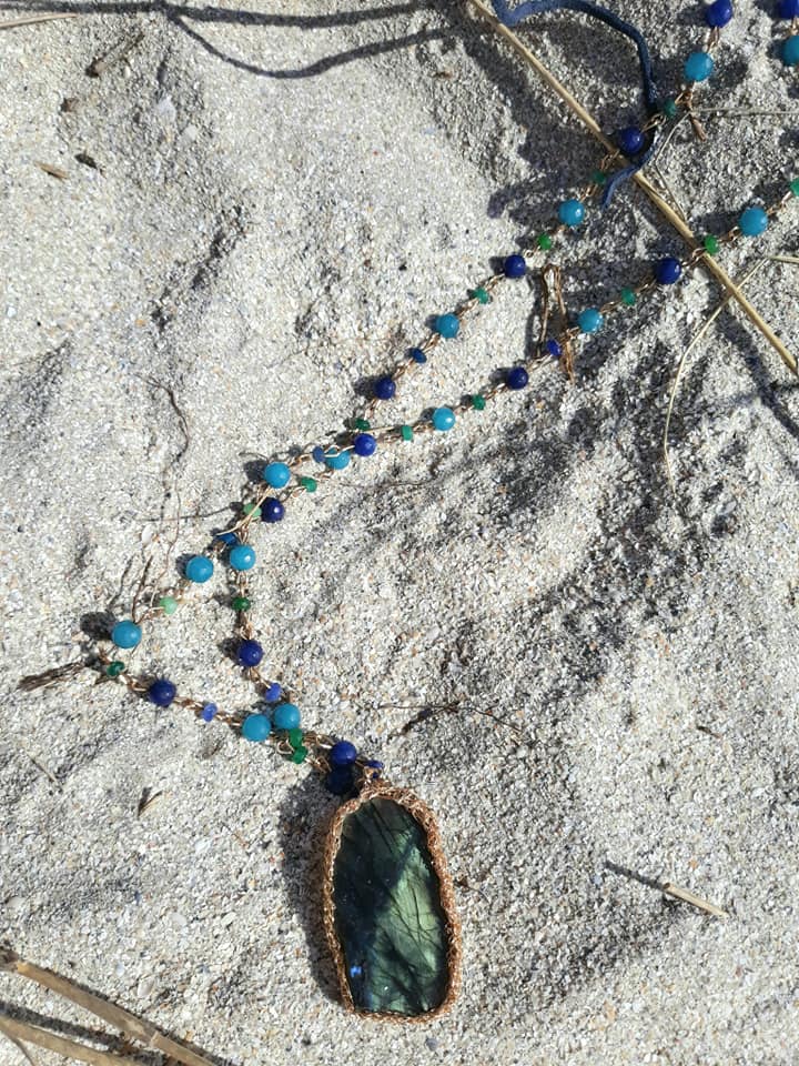 Copper wire and semi-precious stone necklace