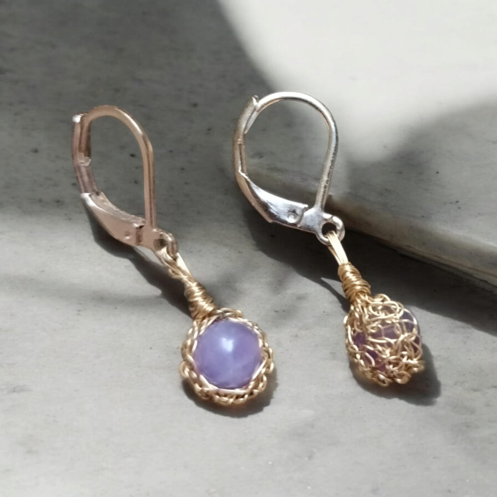 Amethyst-Crochet lace earrings made of copper wire and semi-precious stones