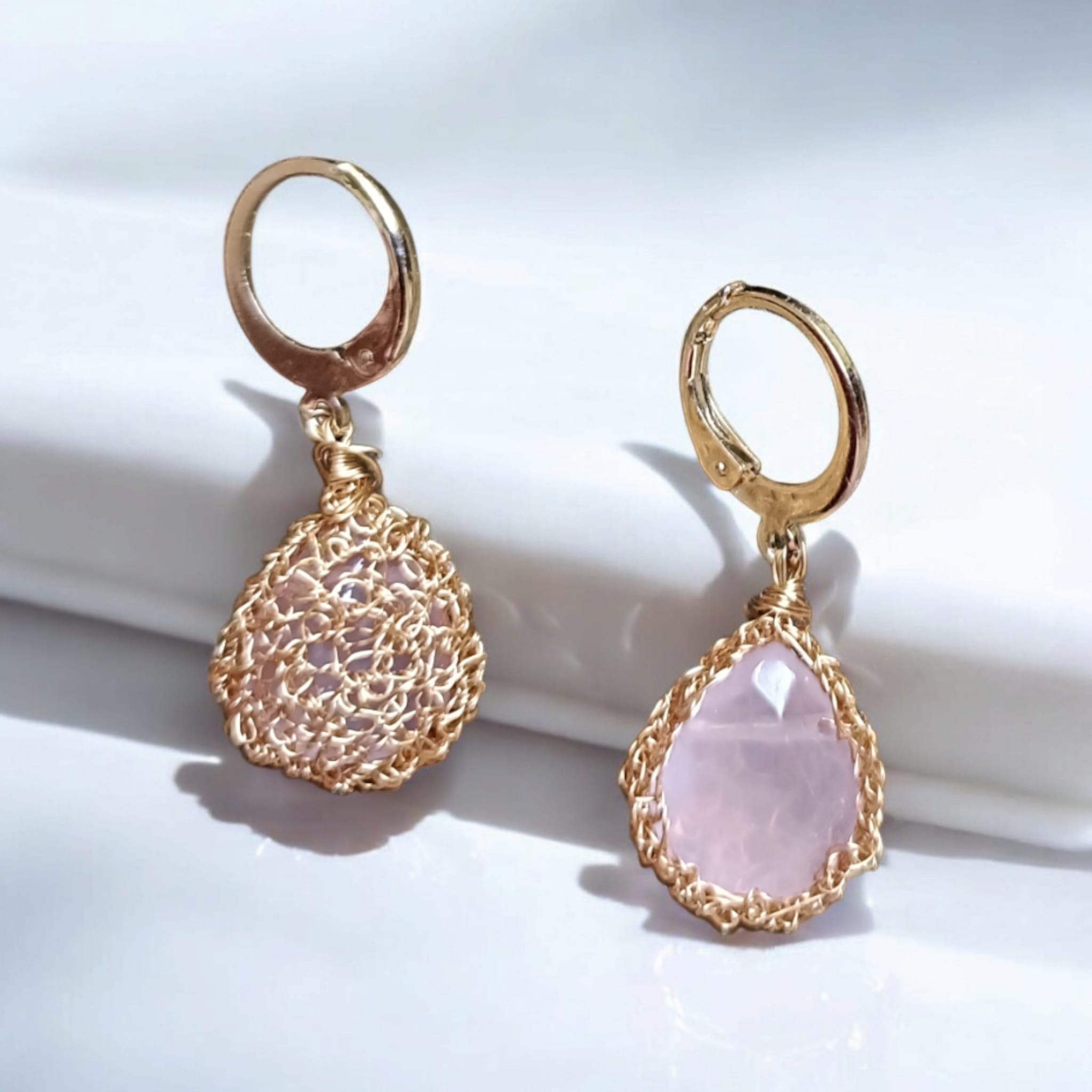Rose quartz - Crochet lace earrings made of copper wire and semi-precious stones