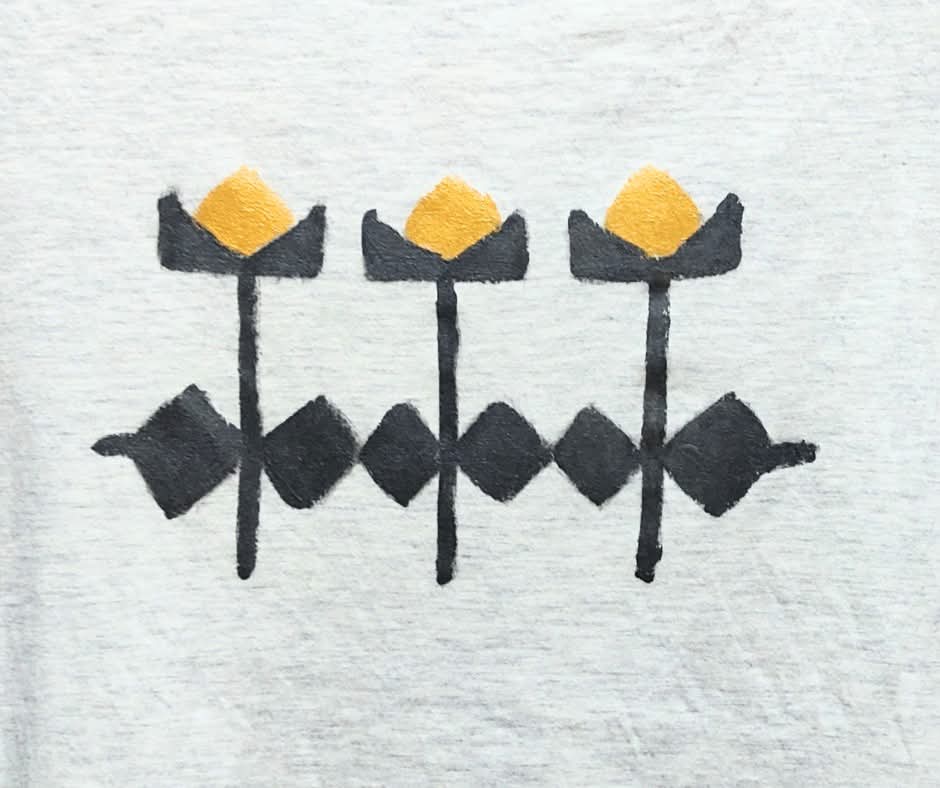 Hora florilor -Tricou pictat manual