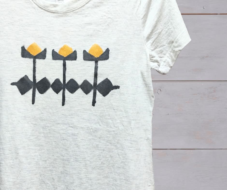 Hora florilor -Tricou pictat manual