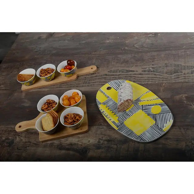 Gift set with 4 medium size bowls and sycamore wood tray