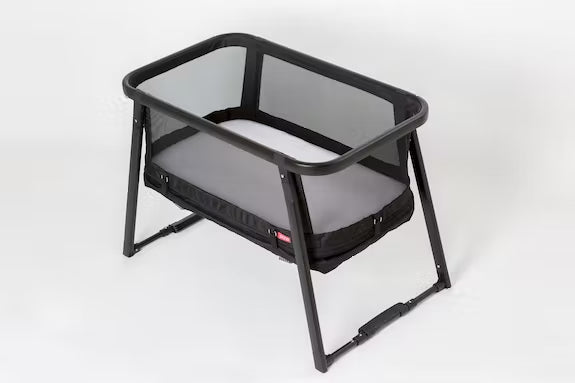 Foldable crib convertible into a playpen for children, 0-2 years
