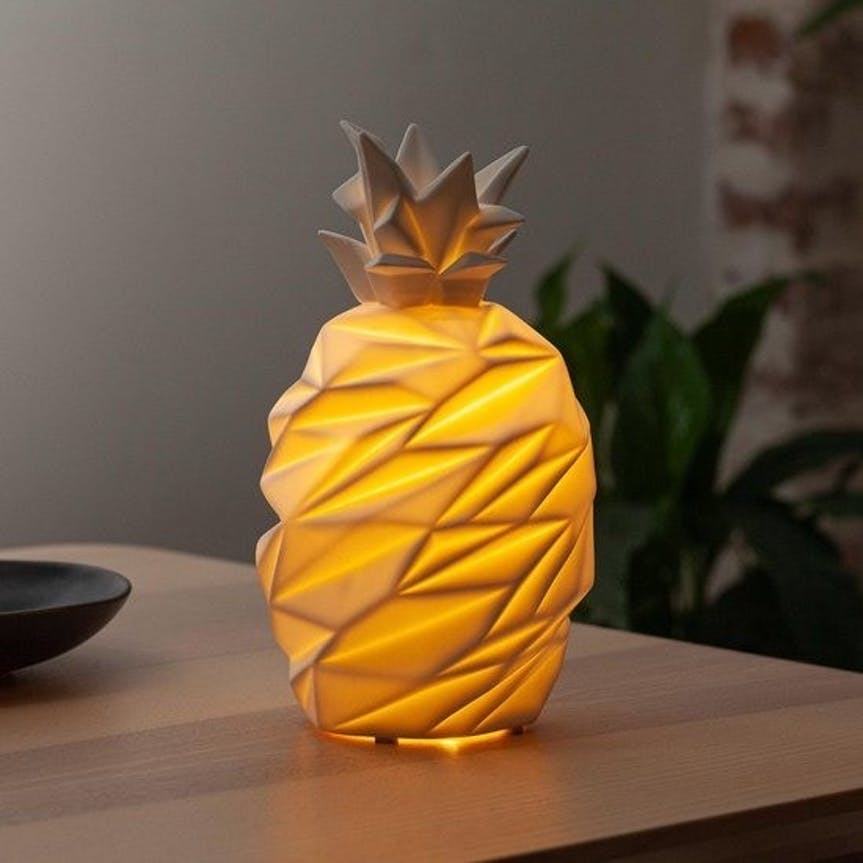 Iluniq-Decorative table lamp, gift idea- PINEAPPLE