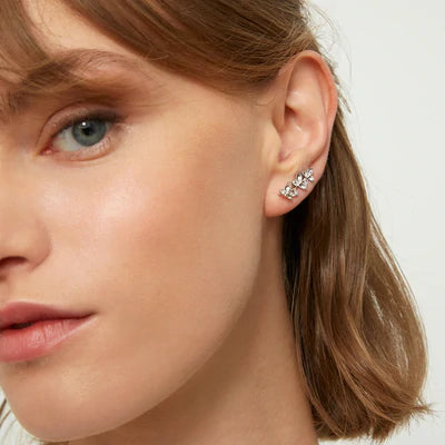 Earrings made of Ag925 with flowers and zirconia /Fashion gifts