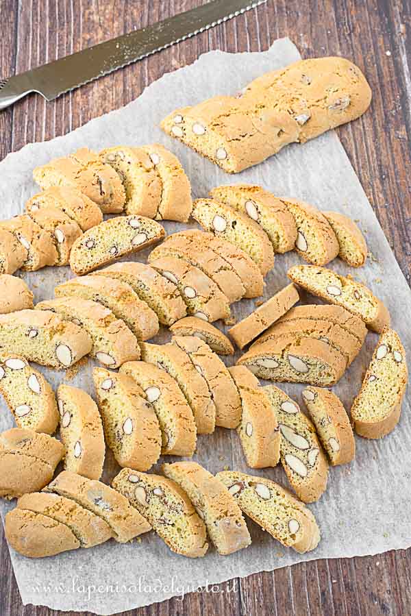 Cantucci - biscuiti crocanti cu migdale, 200g