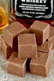 Fudge irlandez aromatizat whisky,  in cutie metalica,150g