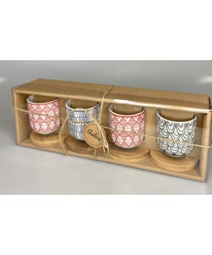 Gift set with 4 decorated coffee glasses and bamboo stand